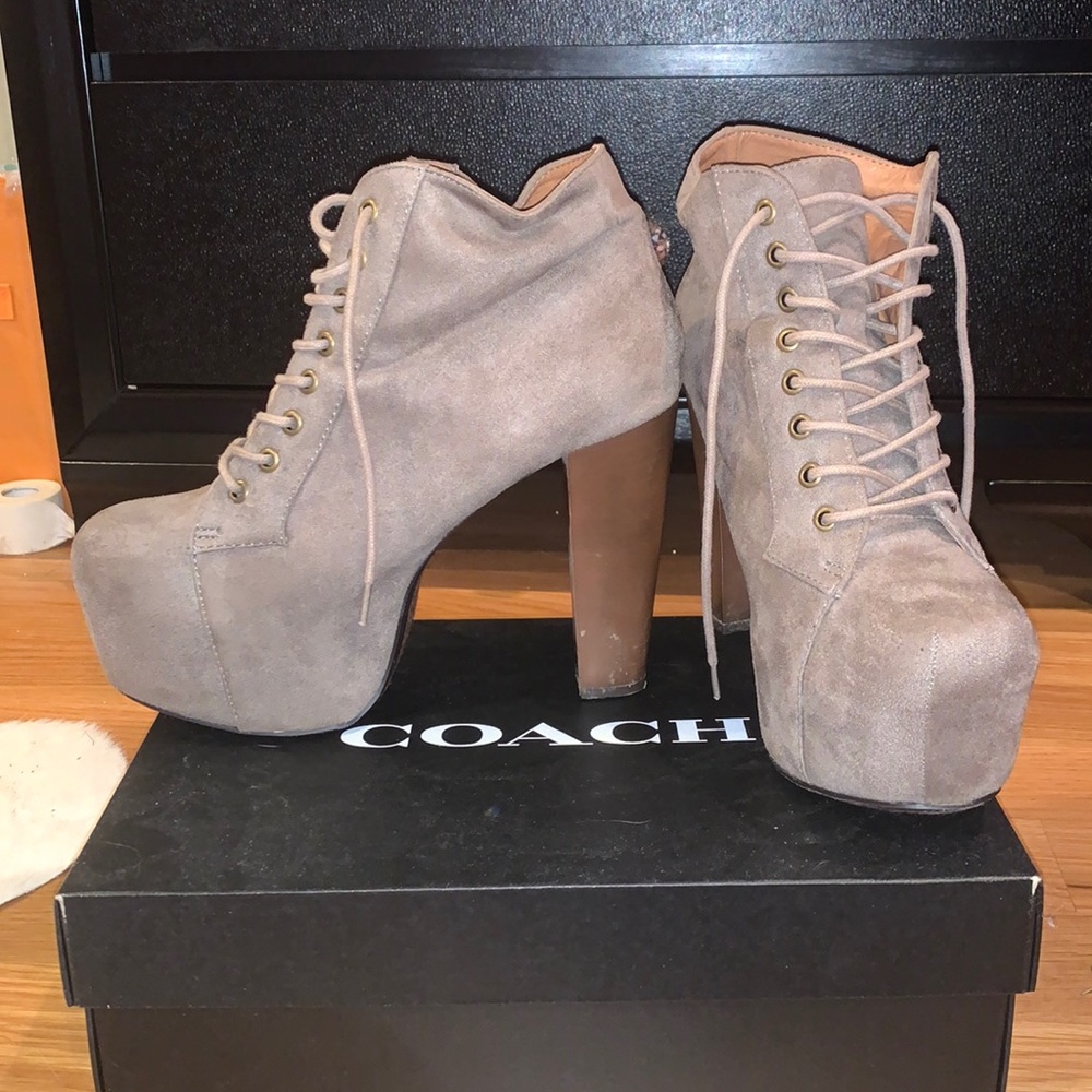 Speed limit 98 chunky heel